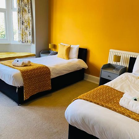 Vila Mayors House Ideal For Groups & Business Peterborough Exteriér fotografie
