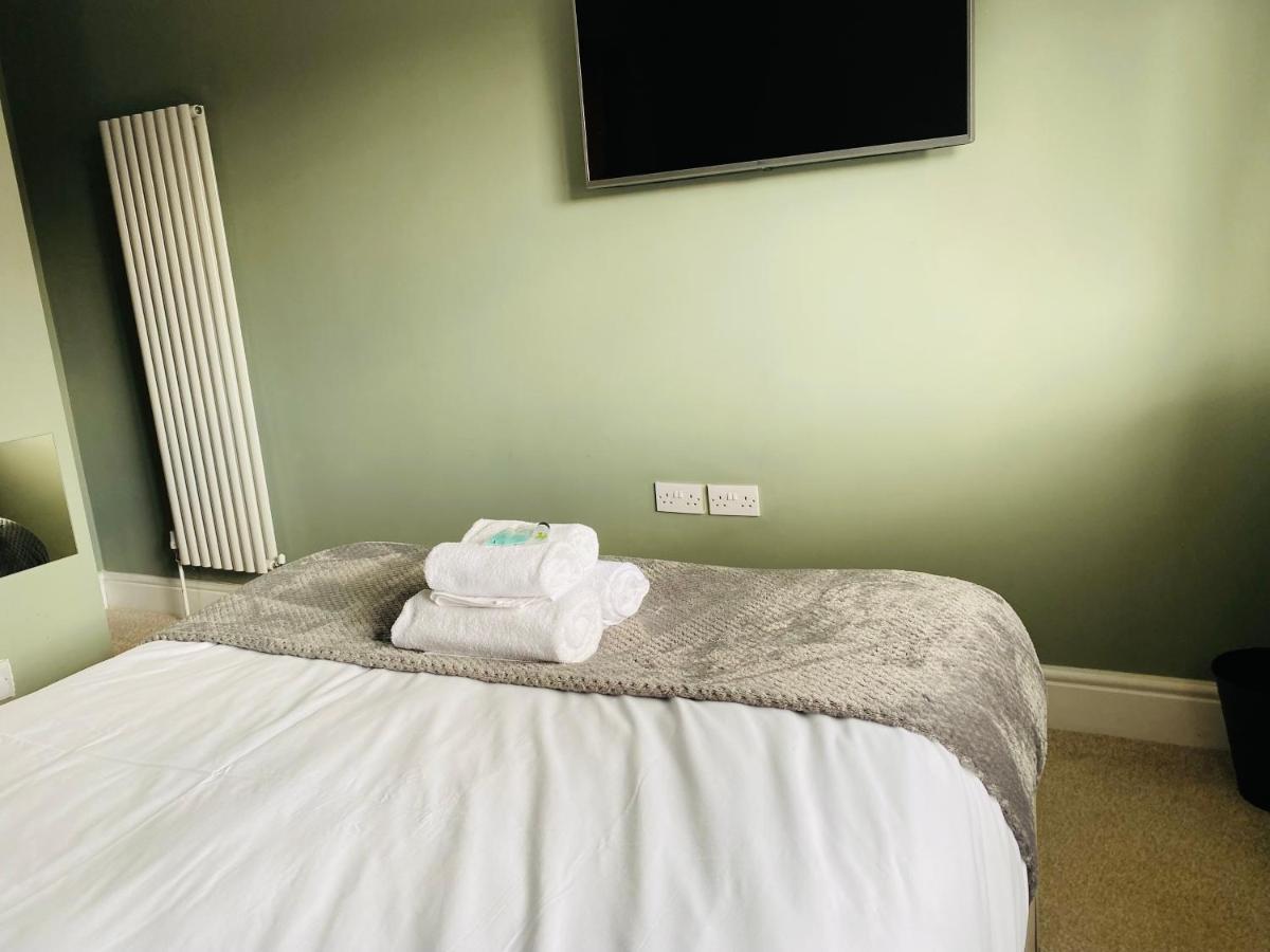 Vila Mayors House Ideal For Groups & Business Peterborough Exteriér fotografie