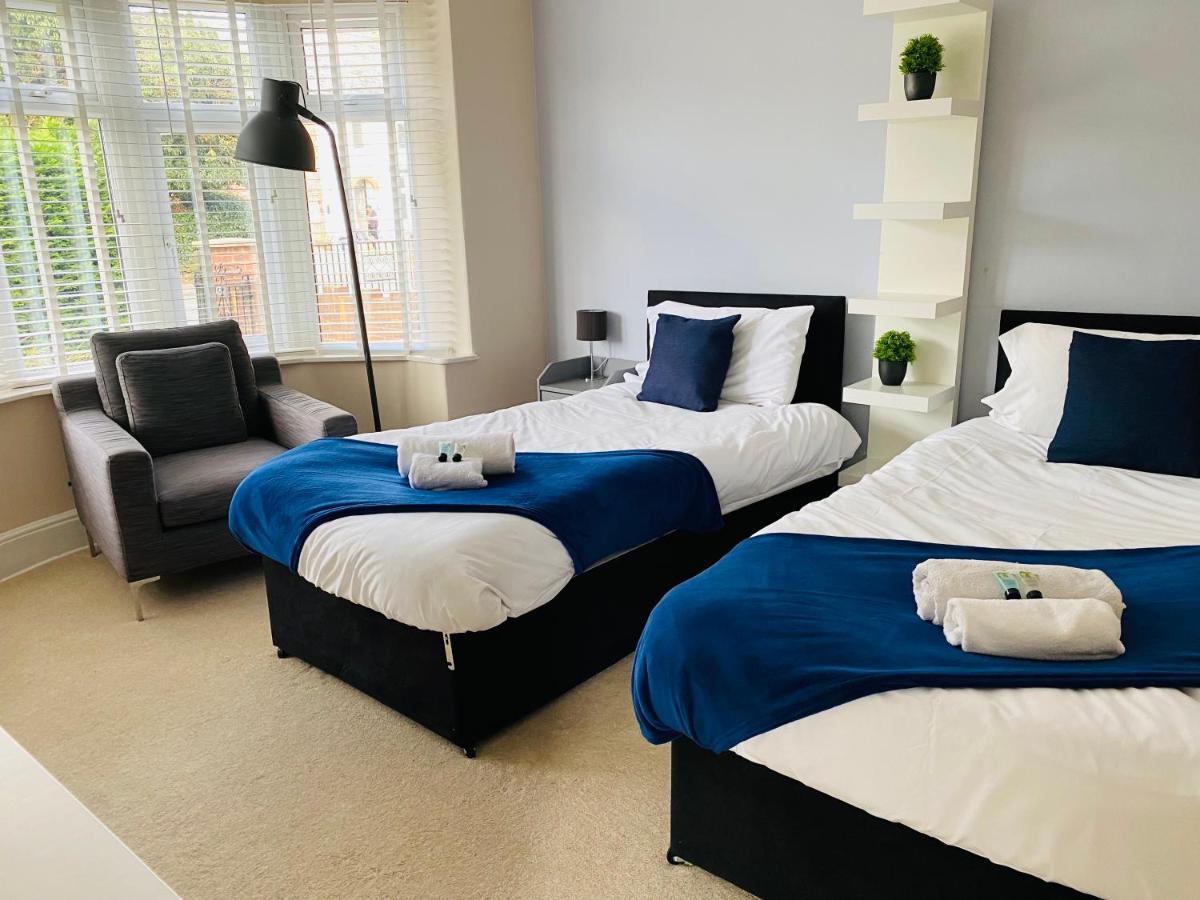 Vila Mayors House Ideal For Groups & Business Peterborough Exteriér fotografie
