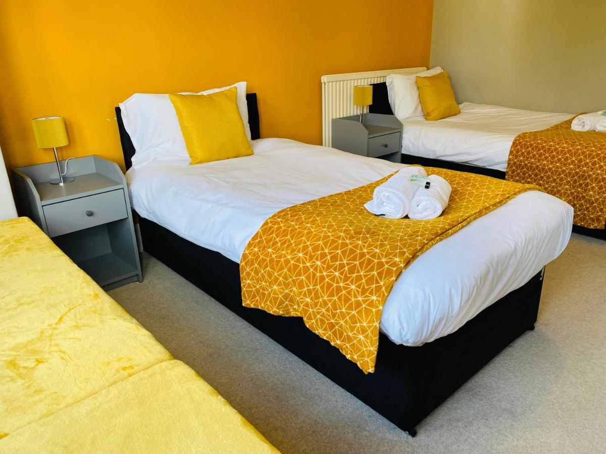 Vila Mayors House Ideal For Groups & Business Peterborough Exteriér fotografie